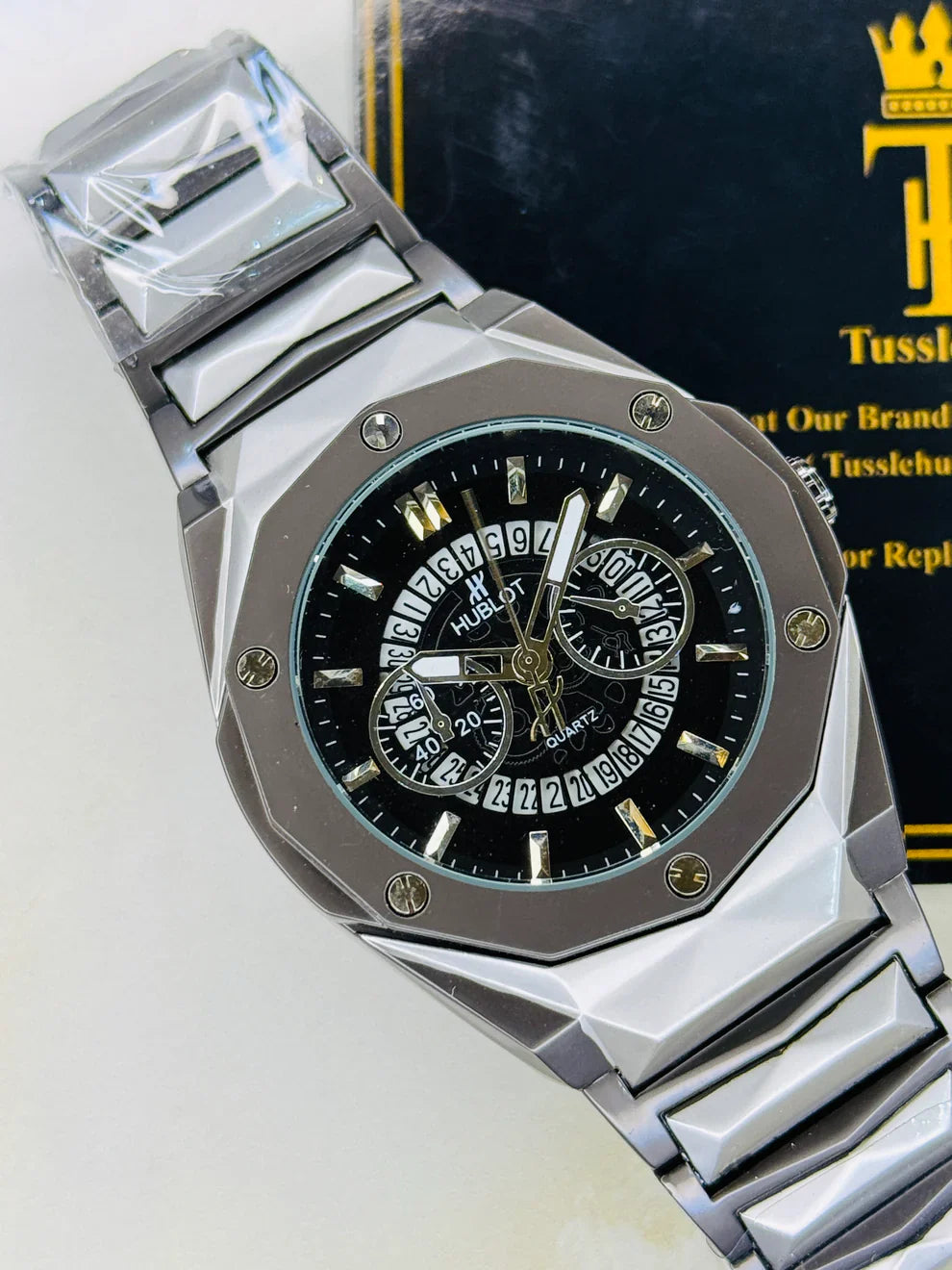 Two Tone Prism Chain Strapped Hologram Dial Hublot Watch